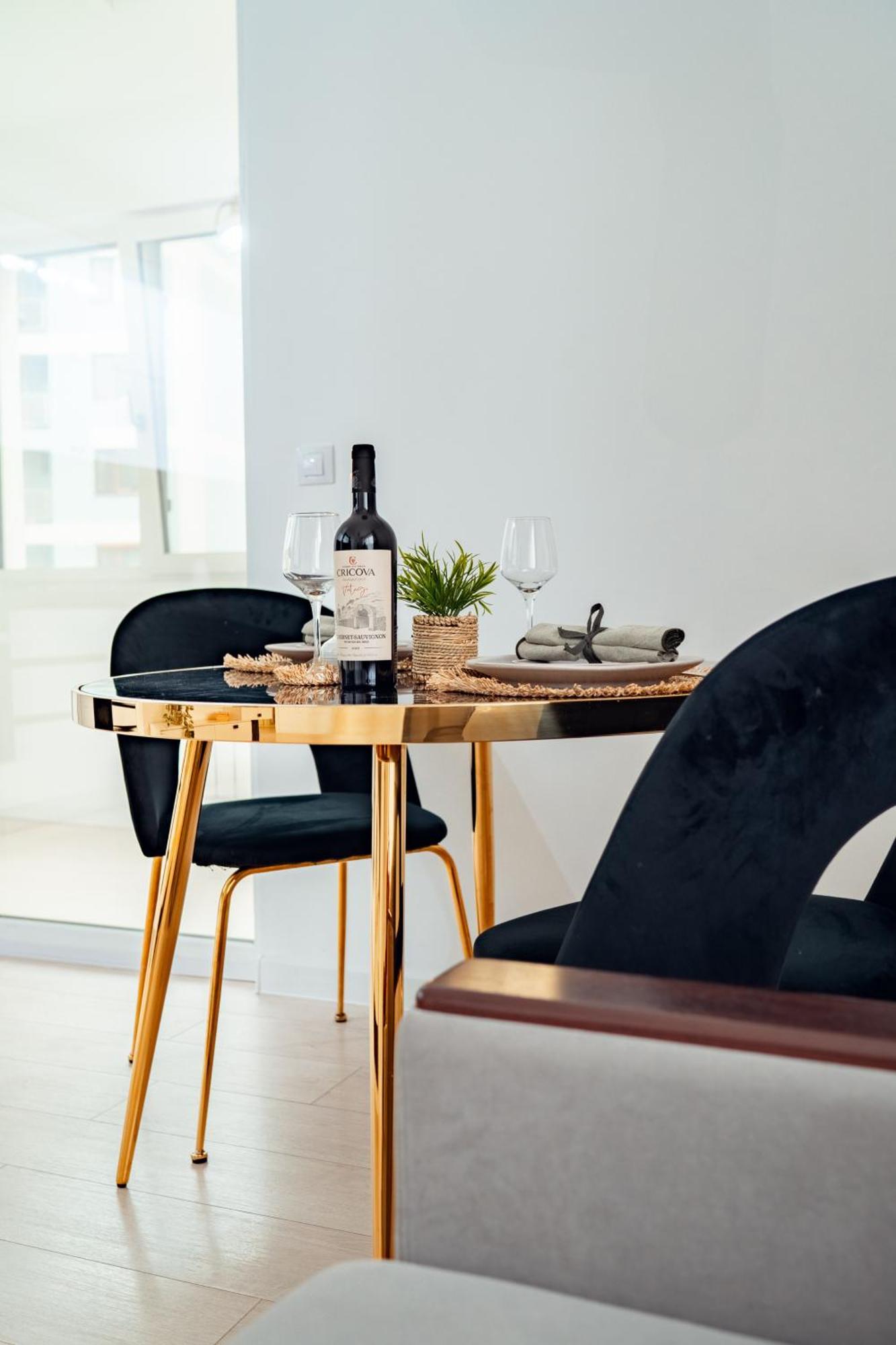 Cozy Aparthotel - Ultracentral Luxury Apartments ヤシ エクステリア 写真